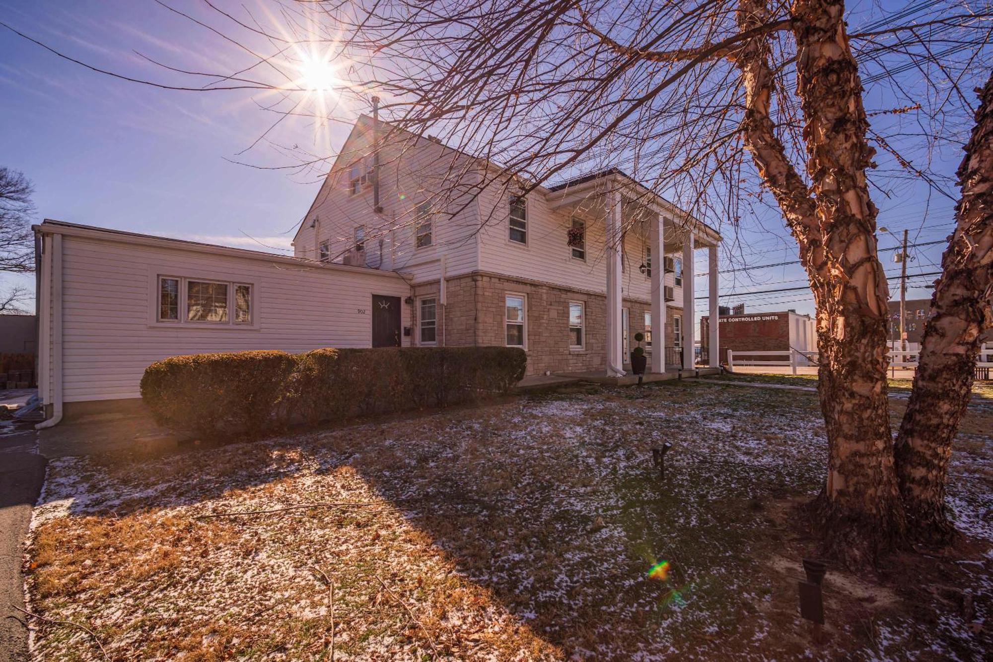 8 Min To Churchill Downs Perfect For Groups Apartment *