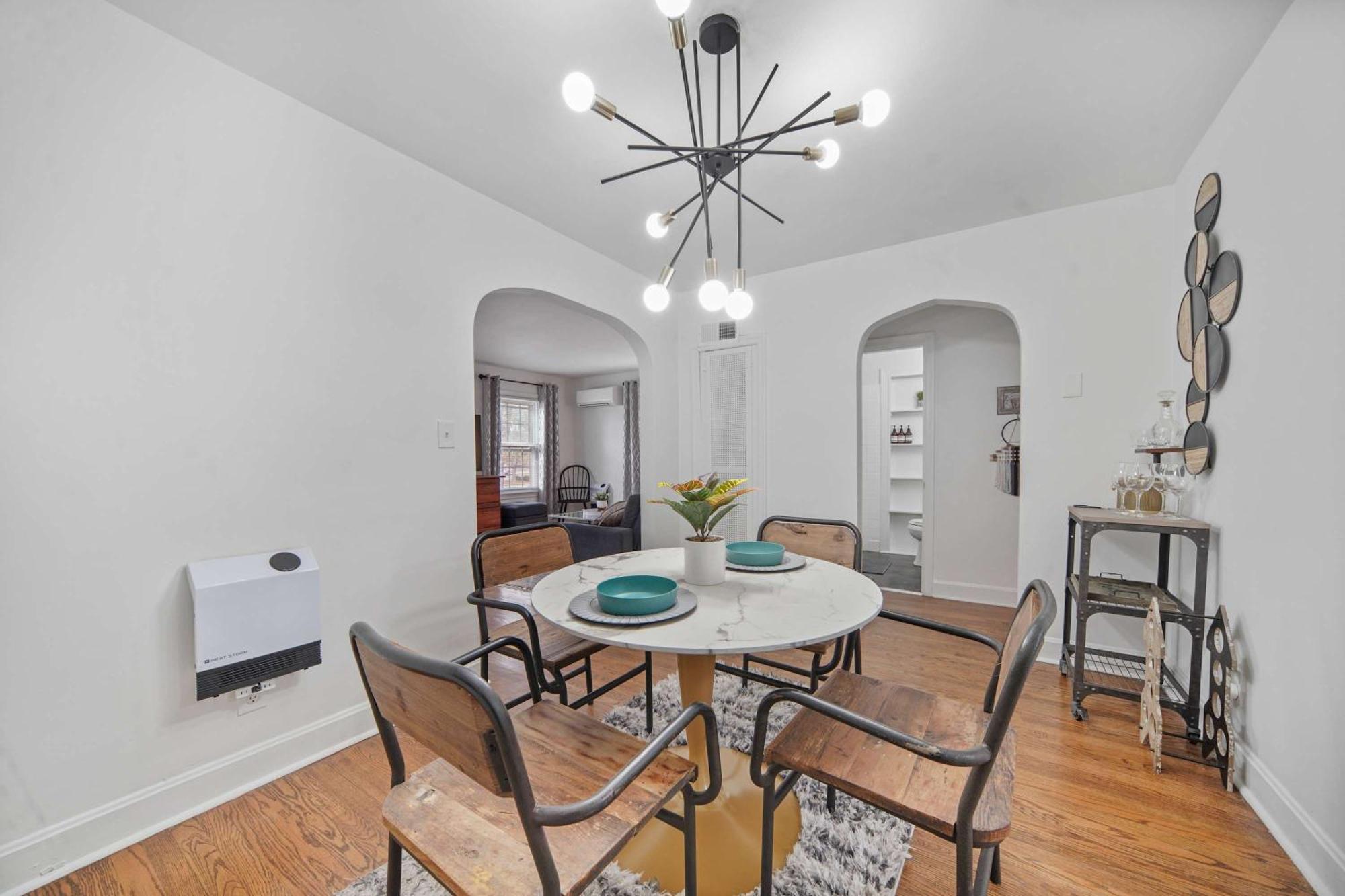 8 Min To Churchill Downs Perfect For Groups Apartment *