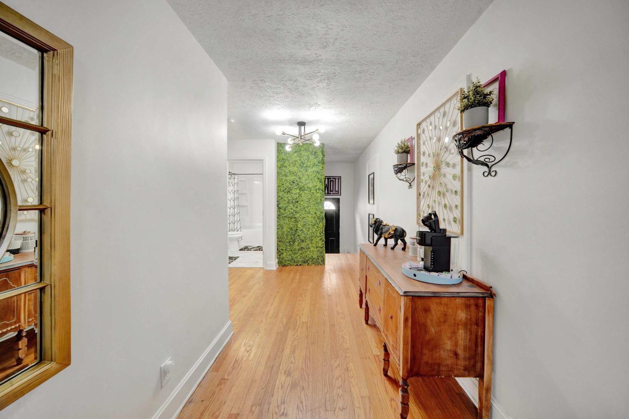 8 Min To Churchill Downs Perfect For Groups Apartment