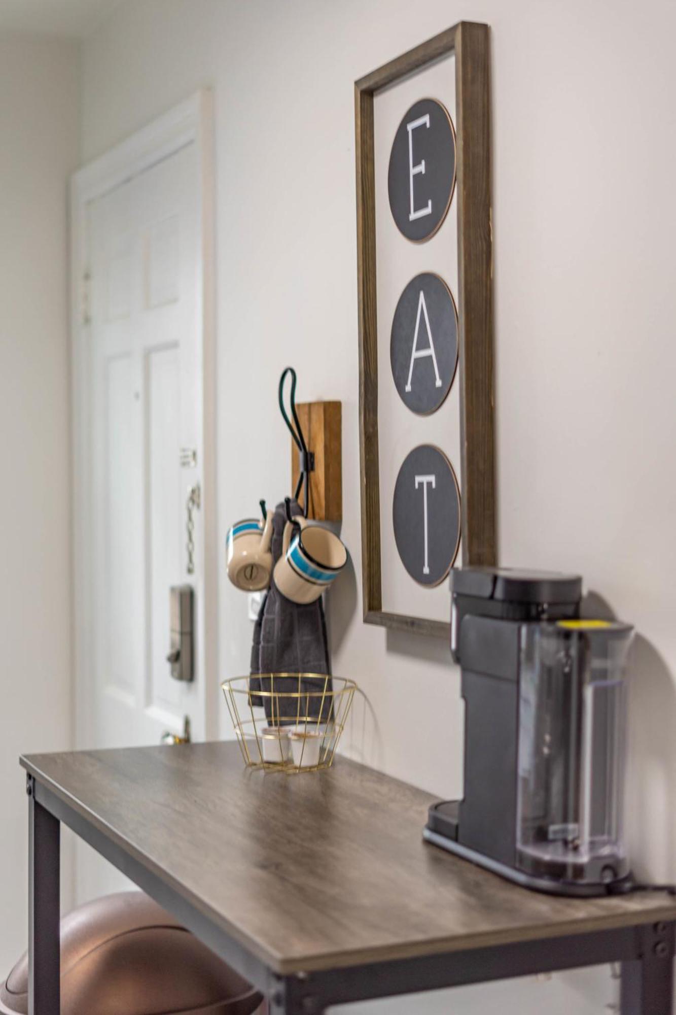 8 Min To Churchill Downs Perfect For Groups Apartment Louisville