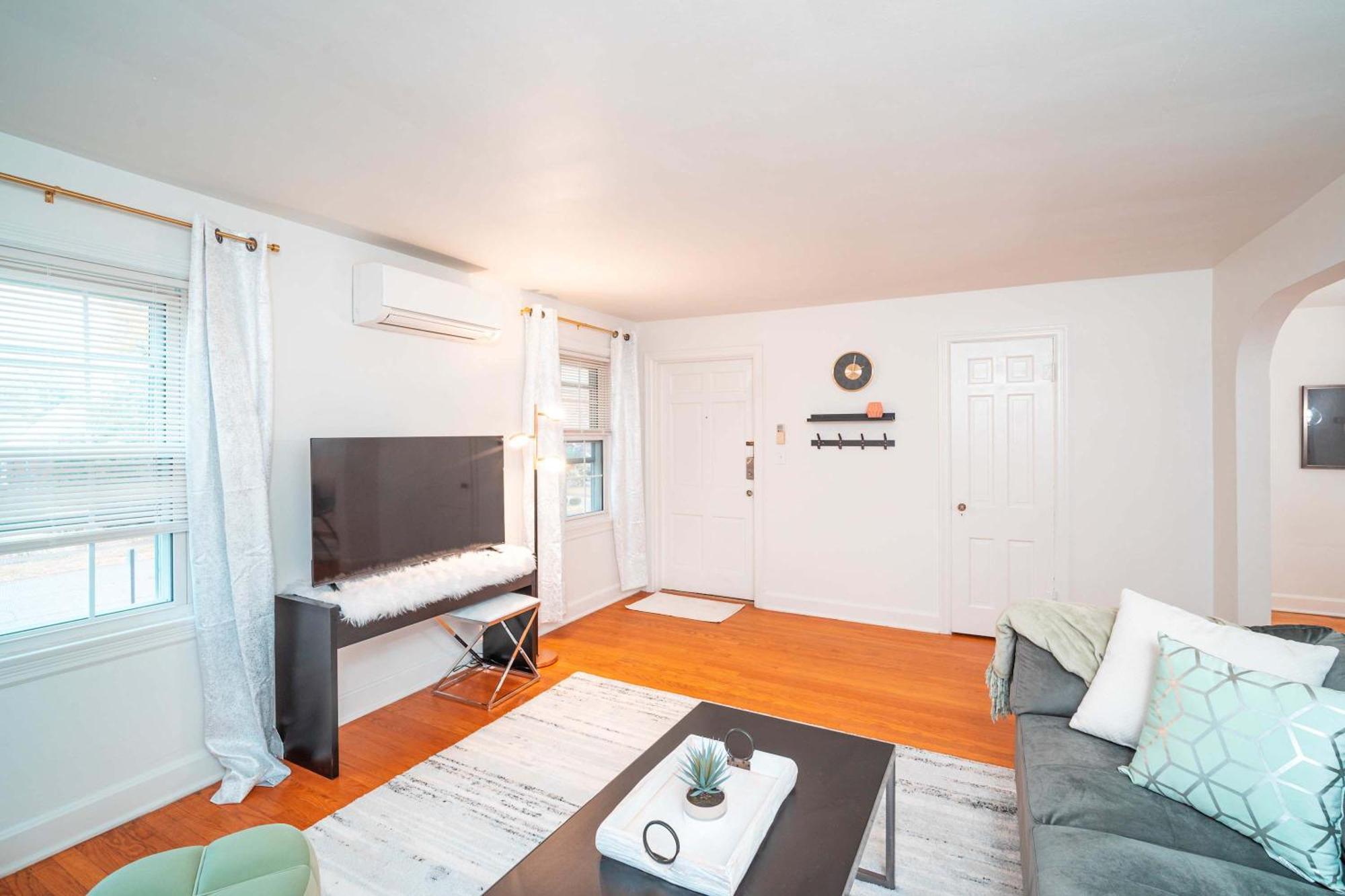 Apartment 8 Min To Churchill Downs Perfect For Groups Louisville