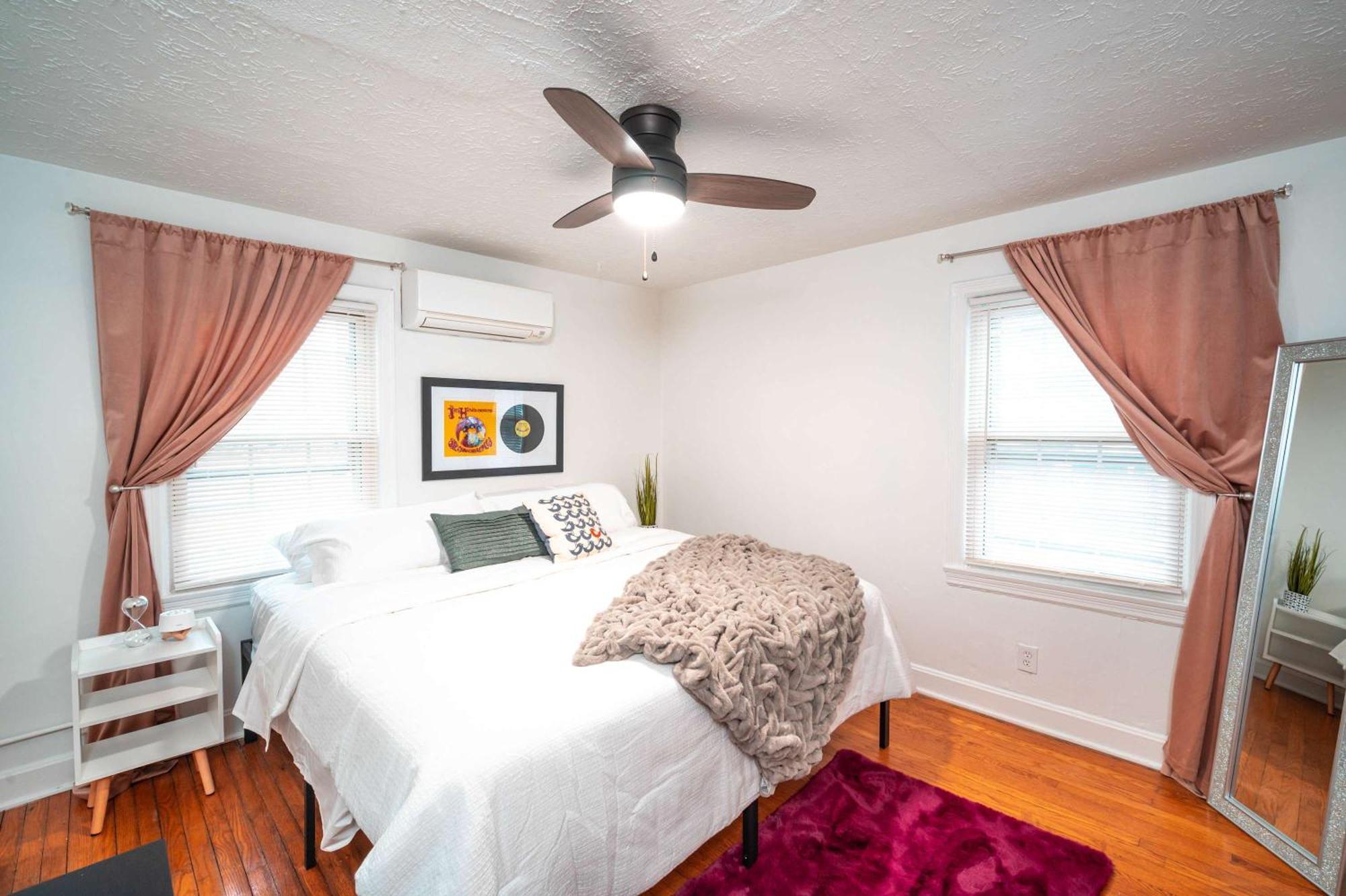 8 Min To Churchill Downs Perfect For Groups *