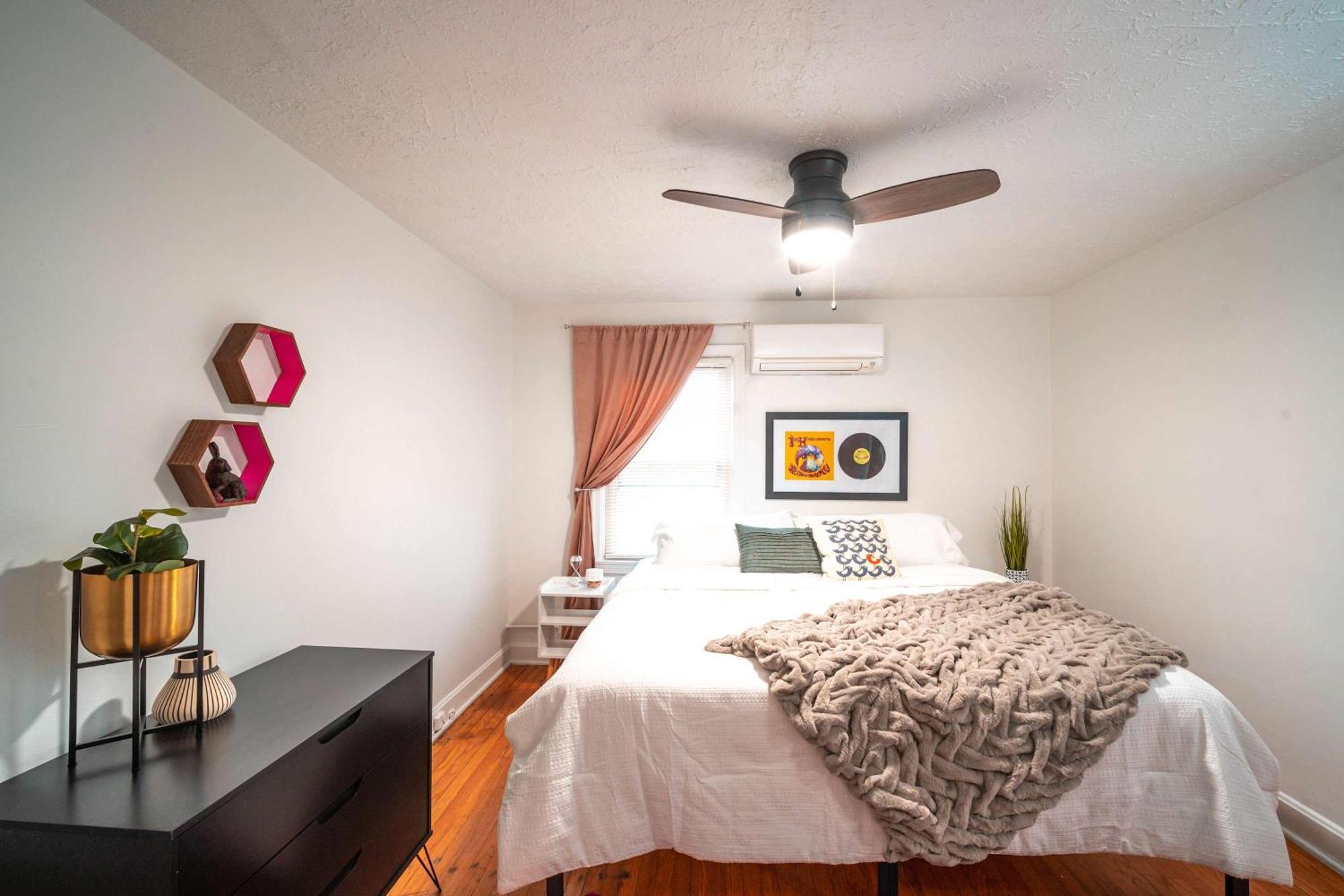 Apartment 8 Min To Churchill Downs Perfect For Groups Louisville